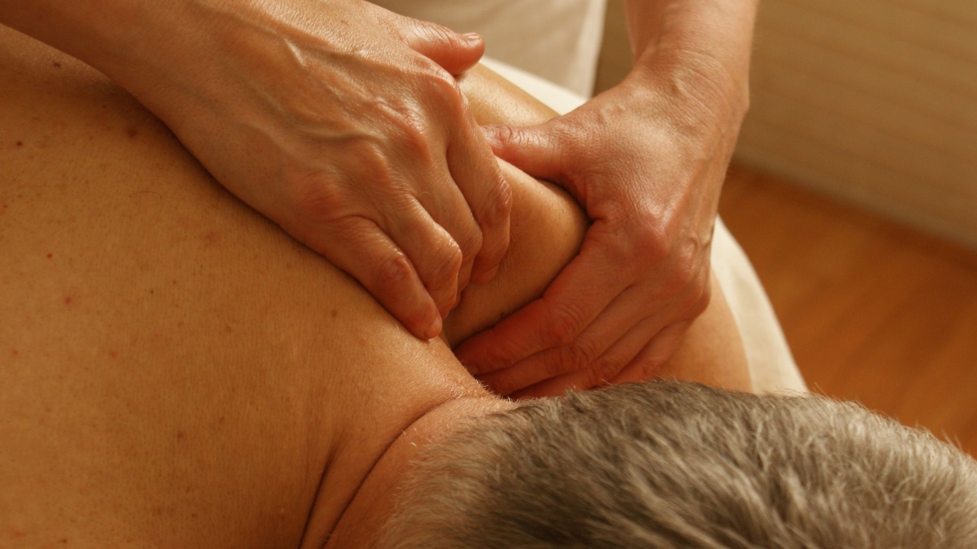 Relaxing Swedish Massage treatment at SanSuk Sanctuary